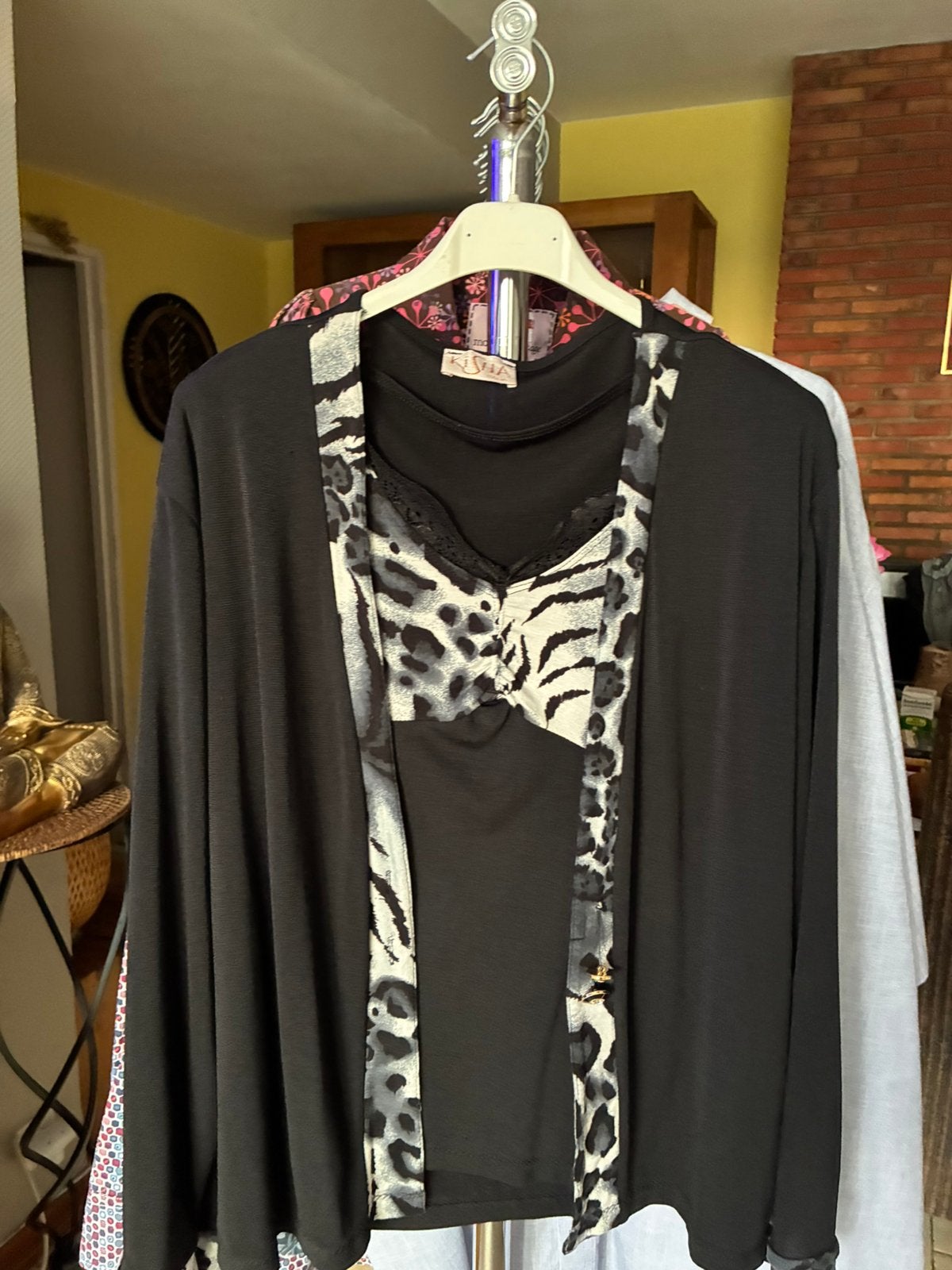 Set van geassorteerde T-shirts en vesten, Kleding | Dames, Overige Dameskleding, Ophalen, Zo goed als nieuw