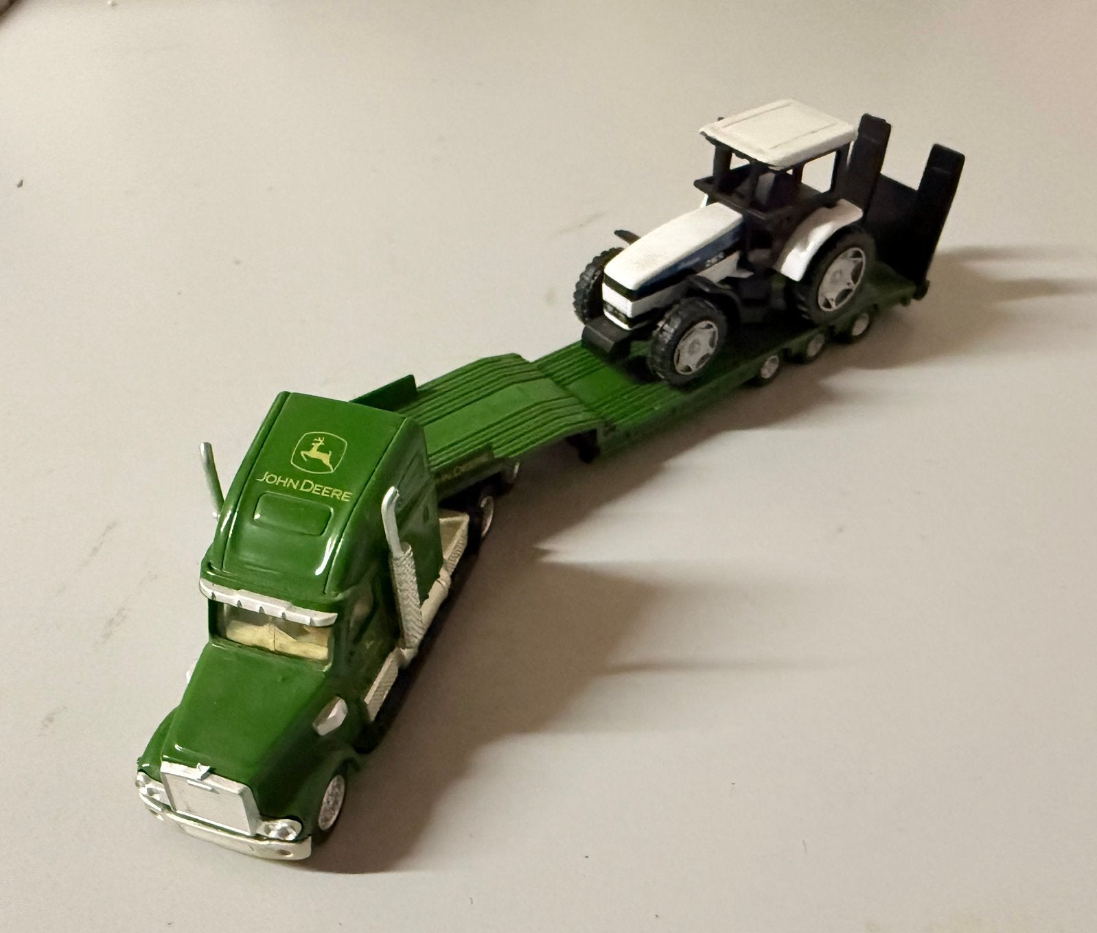 Camion SIKU John Deere - Tracteur Lamborghini Traction 265, Enlèvement ou Envoi, Comme neuf, Bus ou Camion, SIKU