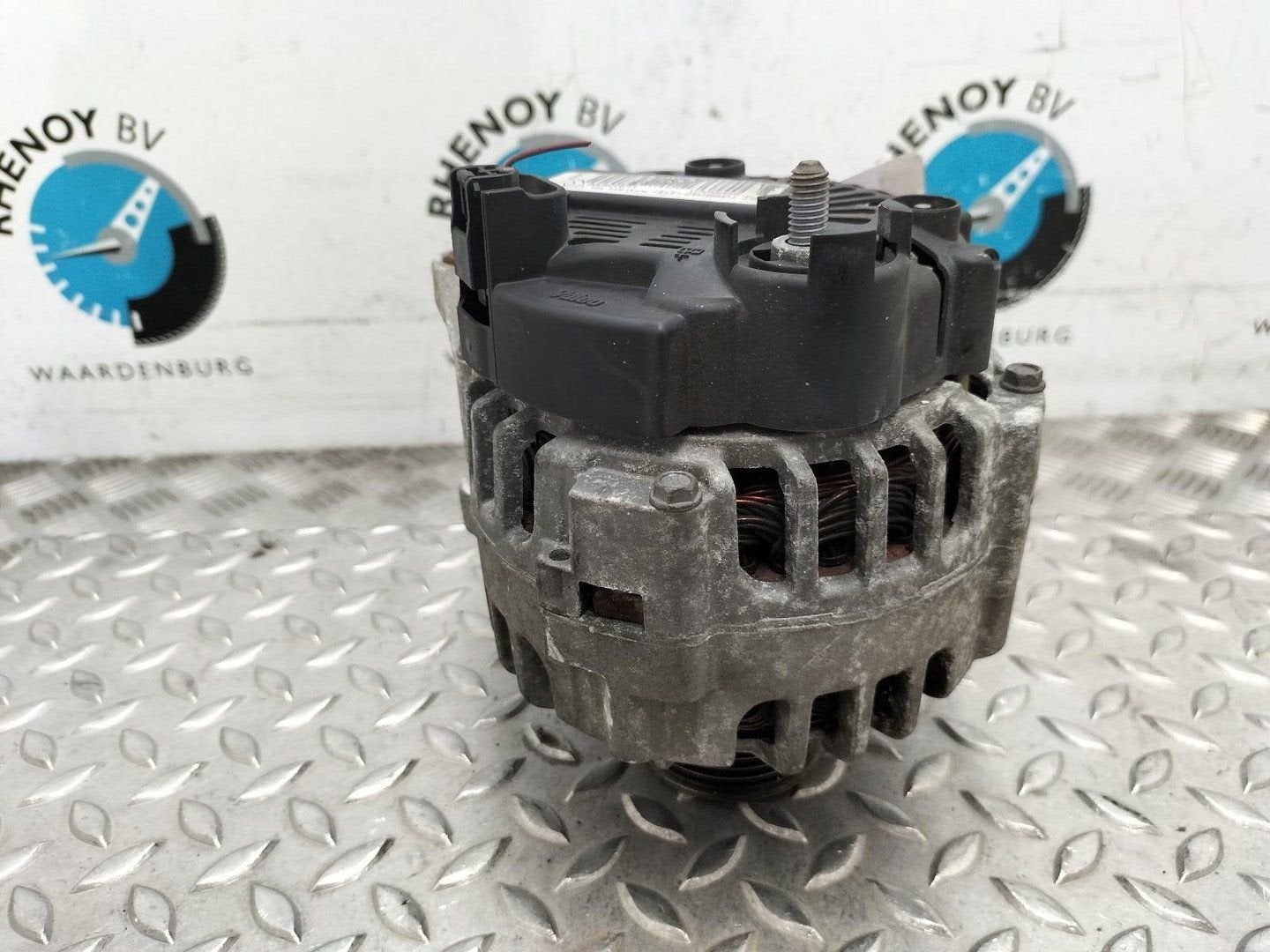 RENAULT CLIO AUTHENTIQ 1.255KW. DYNAMO 2012, Ophalen of Verzenden, Gebruikt, Stiba lid