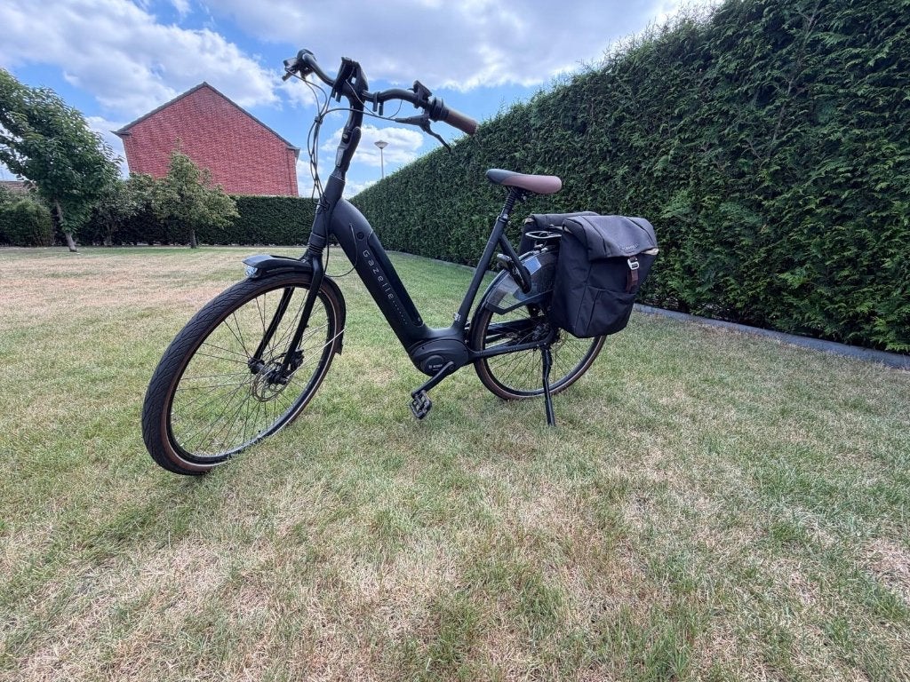 E-bike Gazelle Grenoble C8, Fietsen en Brommers, Ophalen, Zo goed als nieuw, 50 km per accu of meer, 55 tot 59 cm