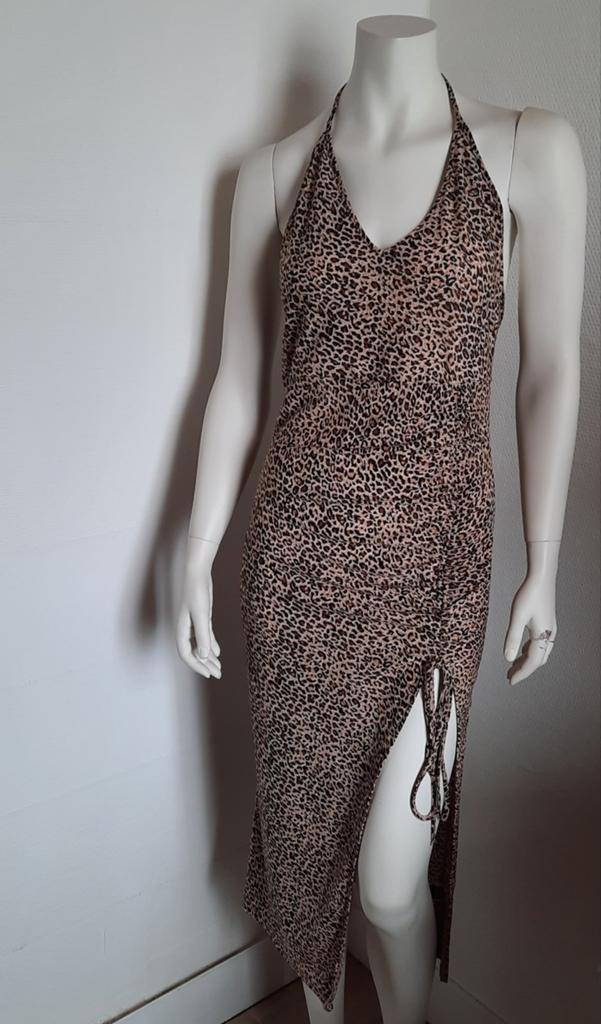 Shein kleedje "M", Maat 38/40 (M), Ophalen of Verzenden, Zo goed als nieuw, Onder de knie