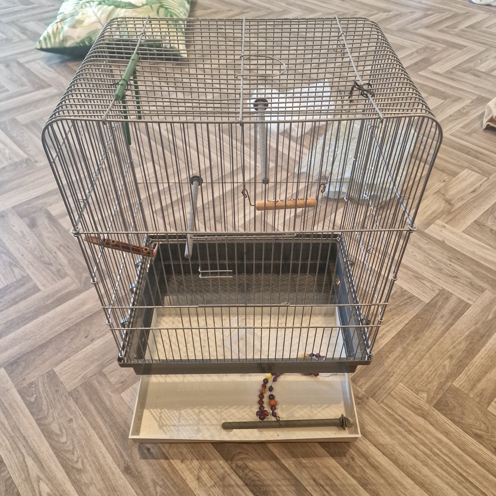 vogelkooi met uitschuifbare lade en accessoires, Dieren en Toebehoren, Ophalen, Gebruikt, Metaal, Vogelkooi