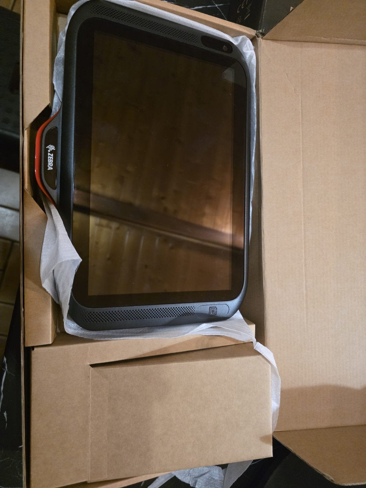 ZEBRA CC600-5-3200LNWW, 10 inch, Philips, ID:10BDL4551 T/00, Uitbreidbaar geheugen