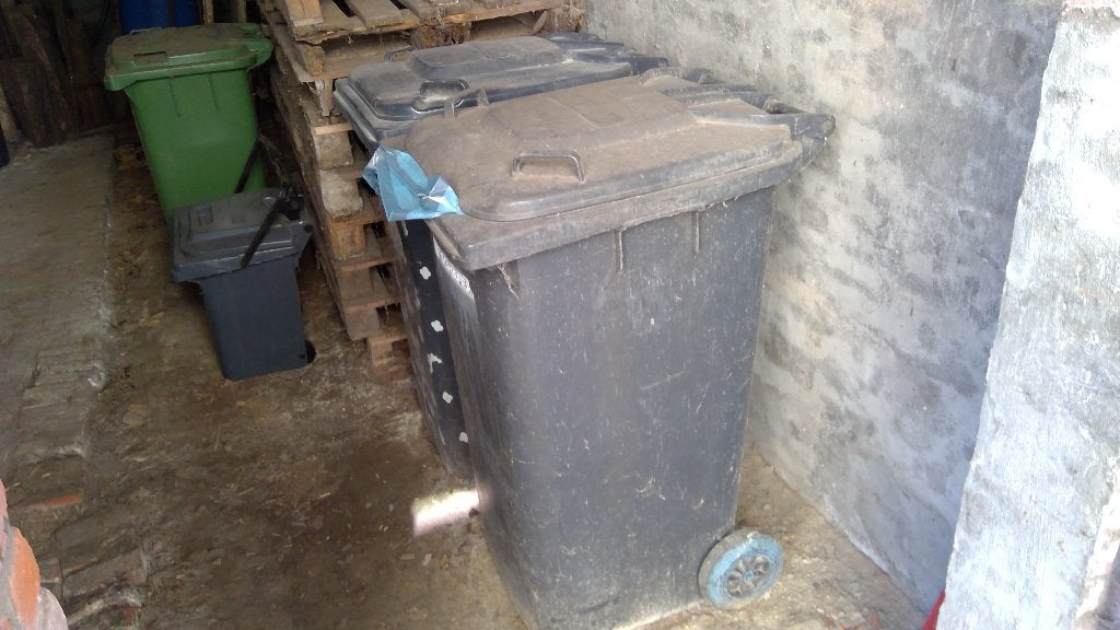 grote vuilbak schäfer, 40 liter of meer, Ophalen, Gebruikt, Kunststof