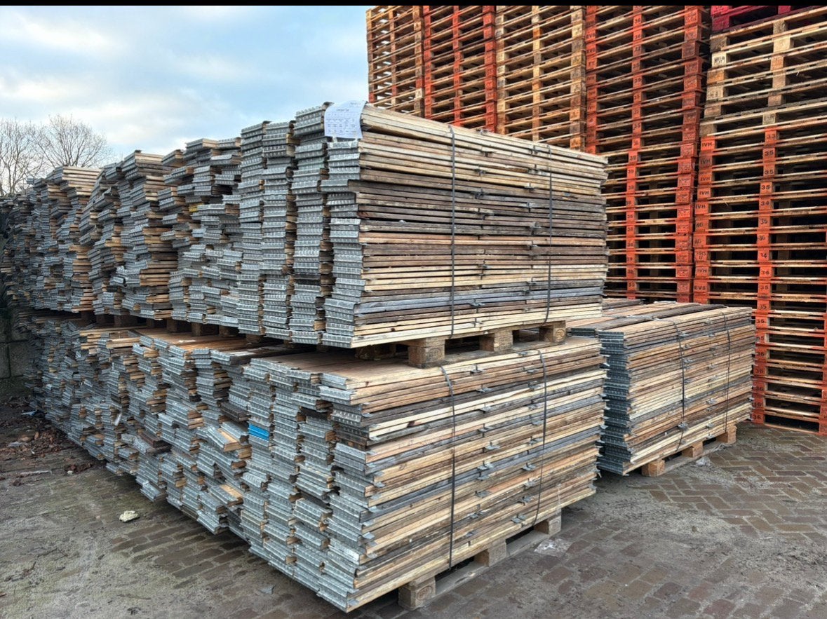 Bords de palettes à vendre - 90% sans public - 6,50€ l'unité, Enlèvement ou Envoi, Comme neuf
