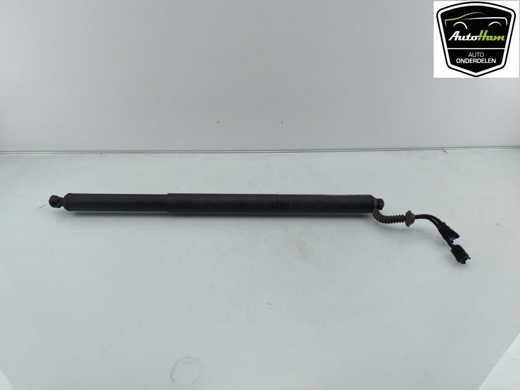 ACHTERKLEP MOTOR BMW 2 serie Gran Tourer (F46), Gebruikt, BMW, Achterklep