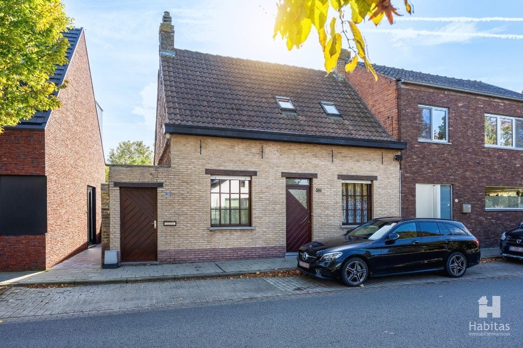 charmant te renoveren woning, Immo, 100 m², Tot 200 m², 2 kamers, Hoekwoning