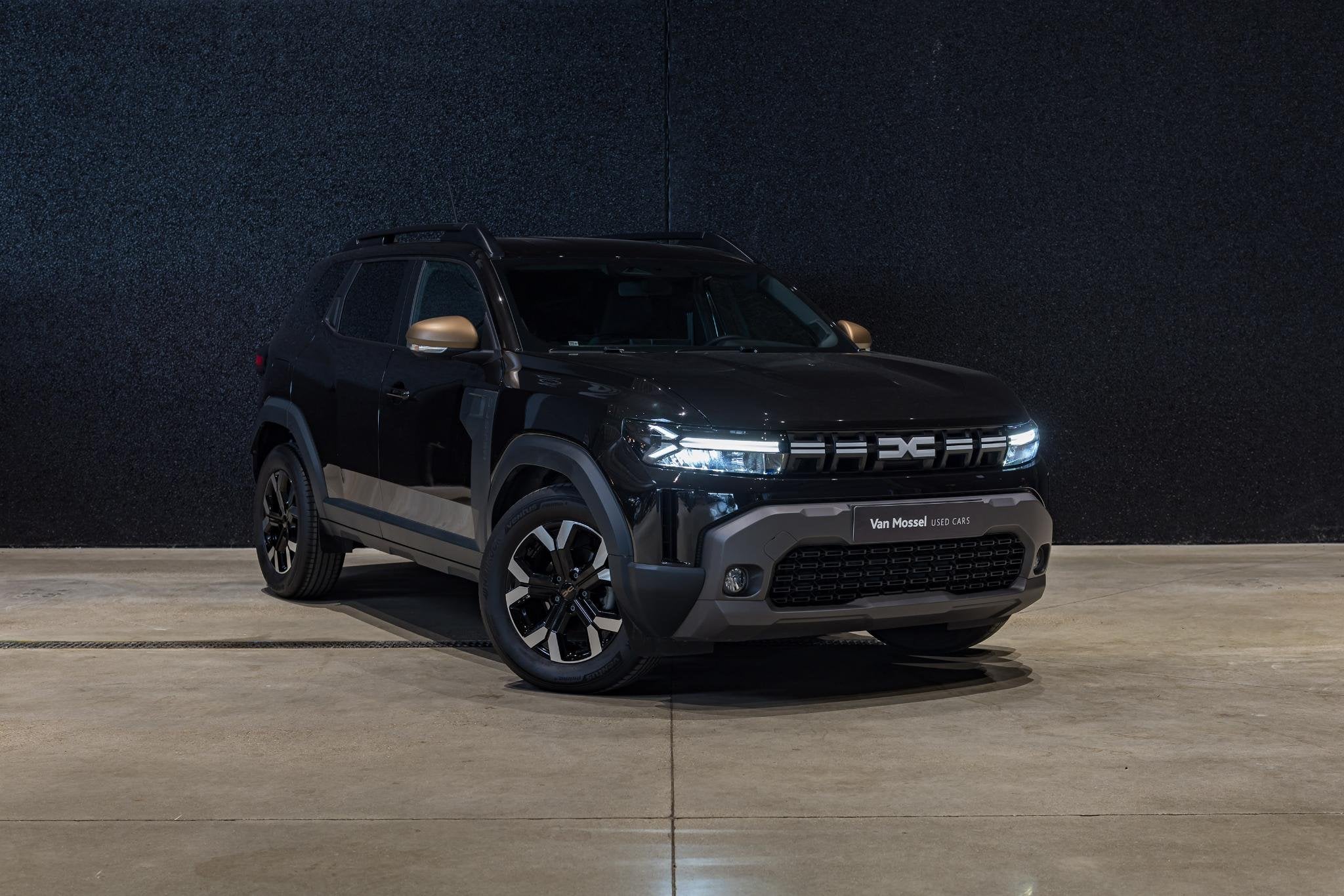 Dacia Duster TCe 130 Journey NAVI | CARPLAY | CAMERA, Voorwielaandrijving, Gebruikt, 1199 cc, Duster