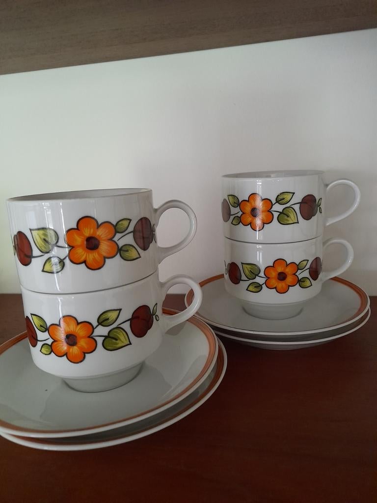 4 vintage kopjes met bordjes Mitterteich bavaria, Ophalen of Verzenden