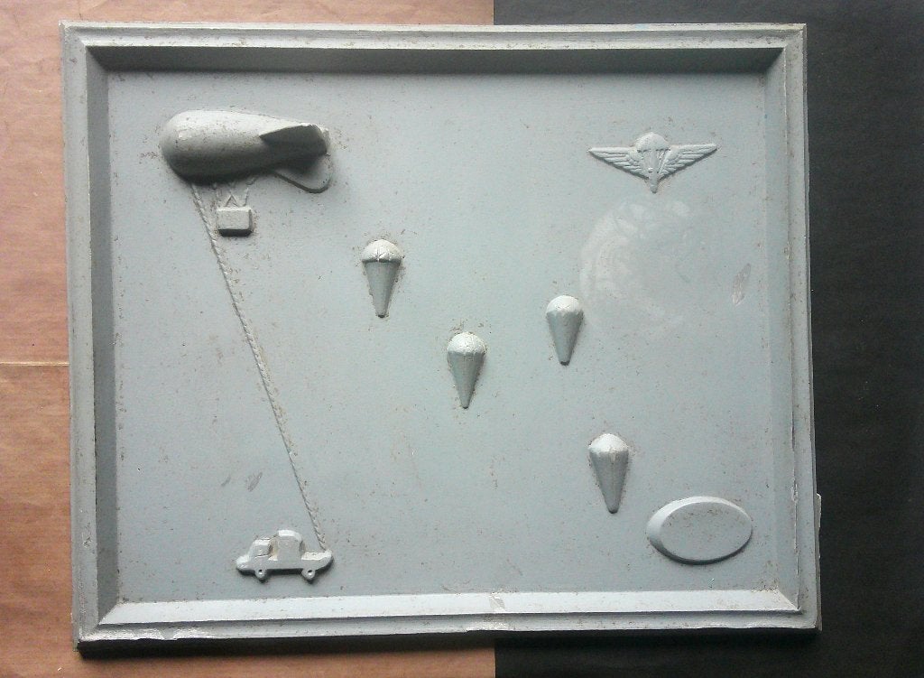 Plaque fonte alu paracommandos belges saut ballon à Schaffen, Verzenden, Landmacht, Embleem of Badge
