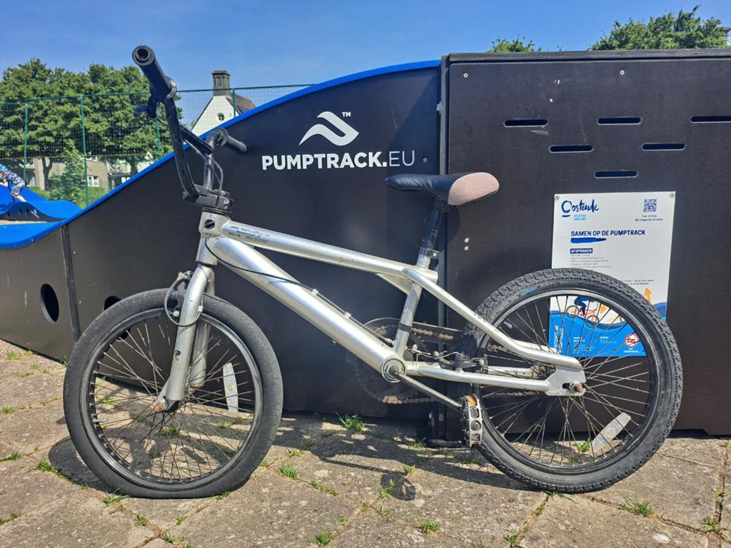 BMX stunt / dirt / pumptrack, Fietsen en Brommers, Fietsen | Crossfietsen en BMX, Ophalen