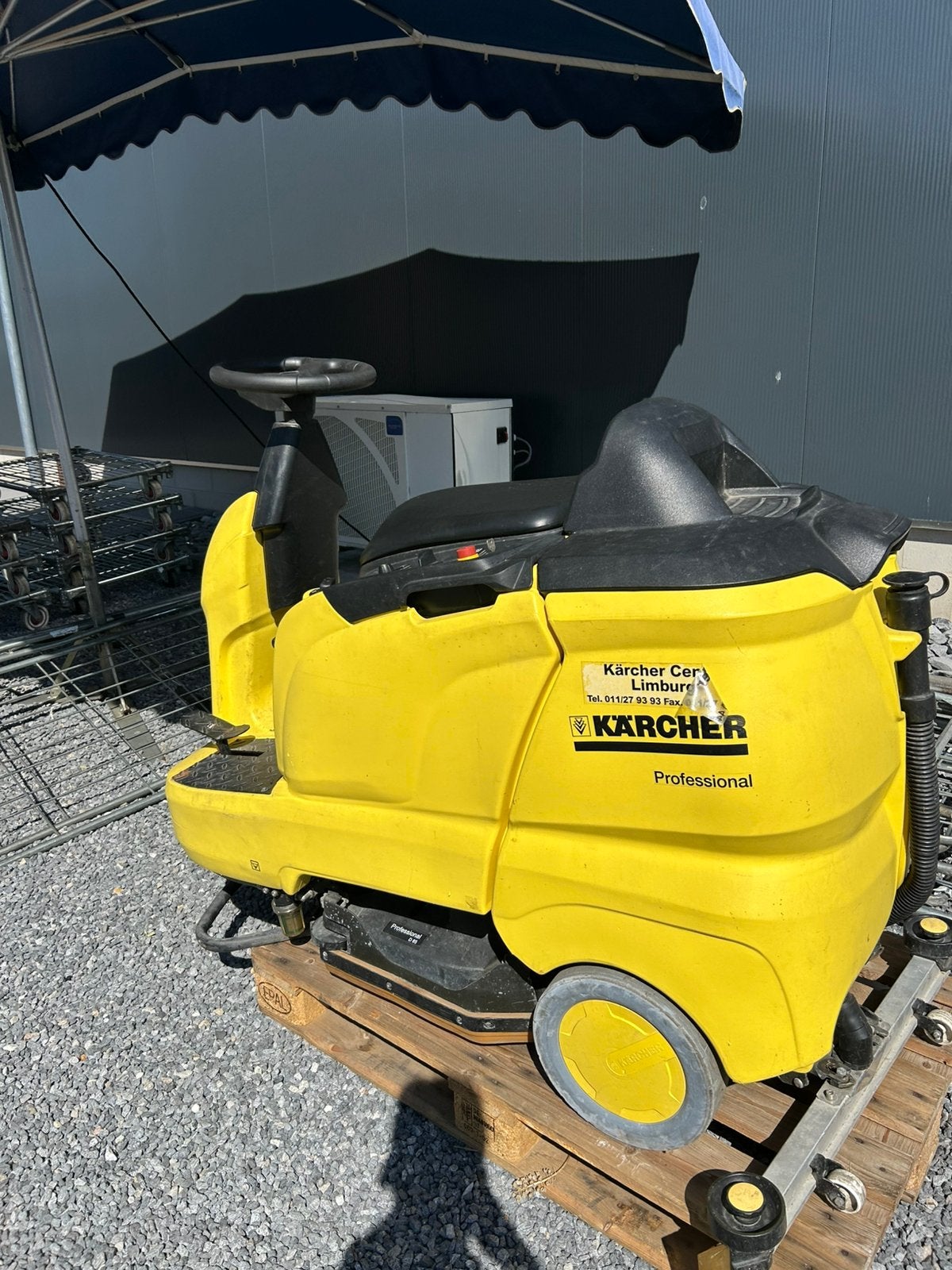 Karcher Professional B90R, Articles professionnels, Machines & Construction | Entretien & Nettoyage, Enlèvement