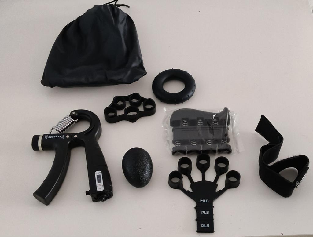 Complete handtrainer set – grip trainer & finger trainer kit, Kinderen en Baby's, Carnavalskleding en Verkleedspullen, Nieuw, Ophalen