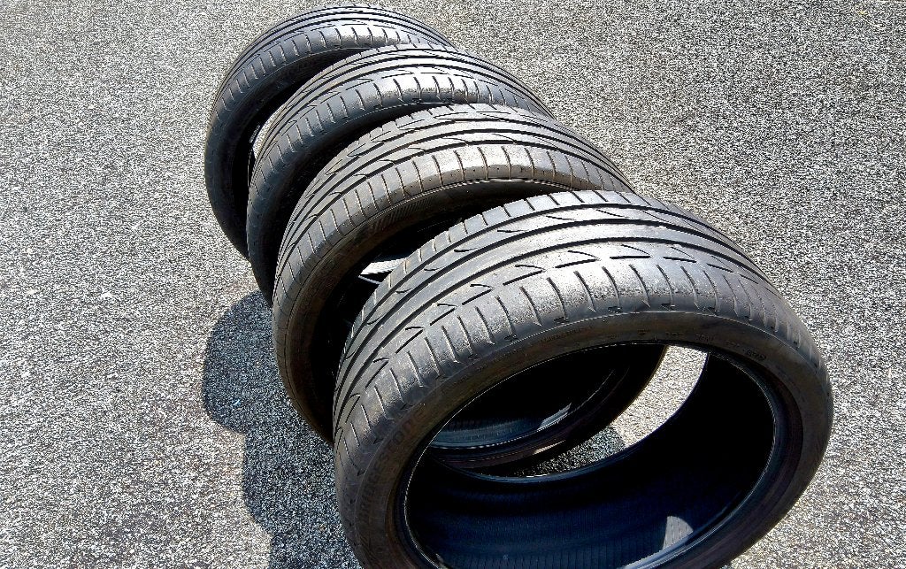 Très bons Bridgestone Potenza 235/40-19, Pneus été, Pneu(s), 19 pouces, Enlèvement