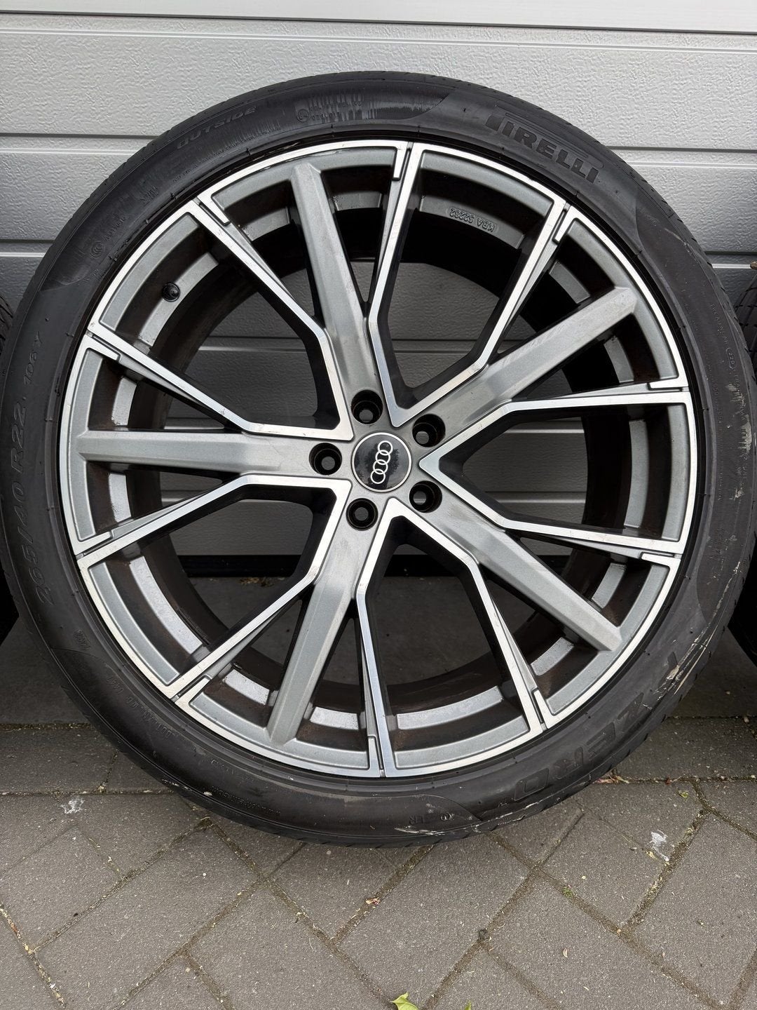 Jantes et pneus 22 pouces pour Audi Q8 E-tron S Sportback 50, Pneus et Jantes, -, Autres dimensions, Utilisé