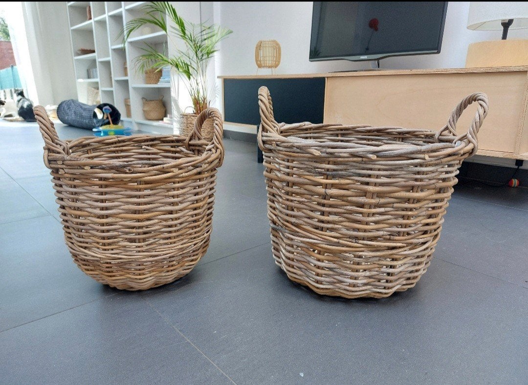 2 mooie rieten manden, Ophalen