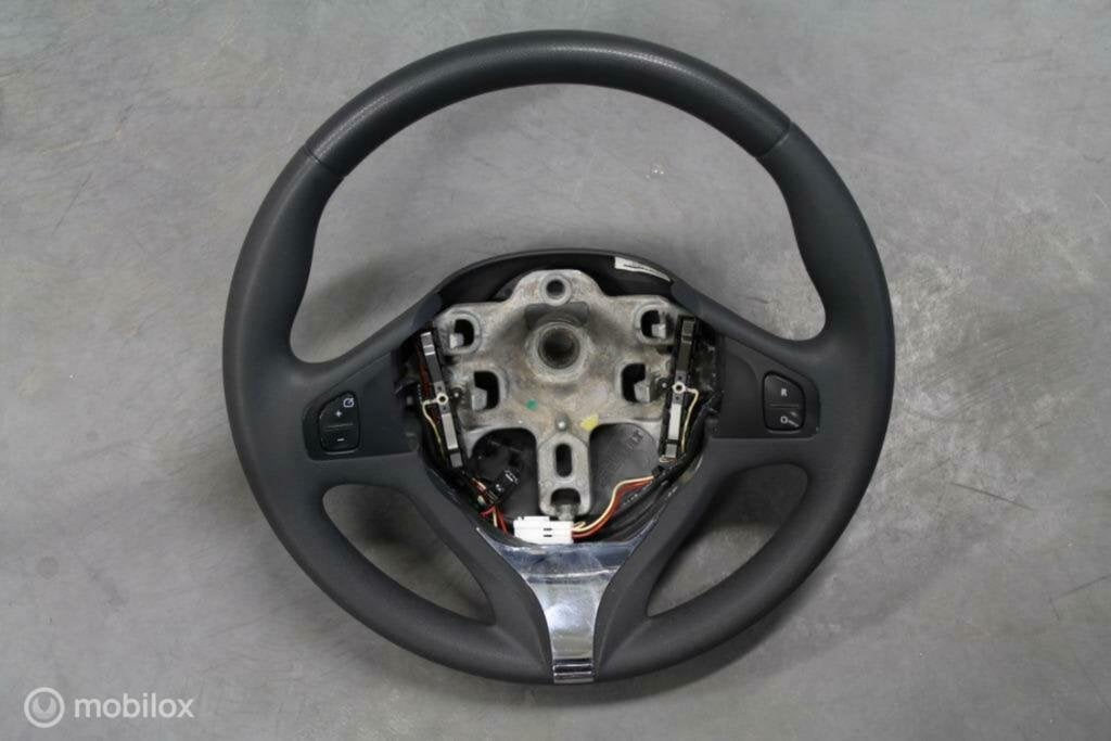 Volant mat noir Renault Captur (2013-2019), Autos : Pièces & Accessoires, Commande, Renault, Renault