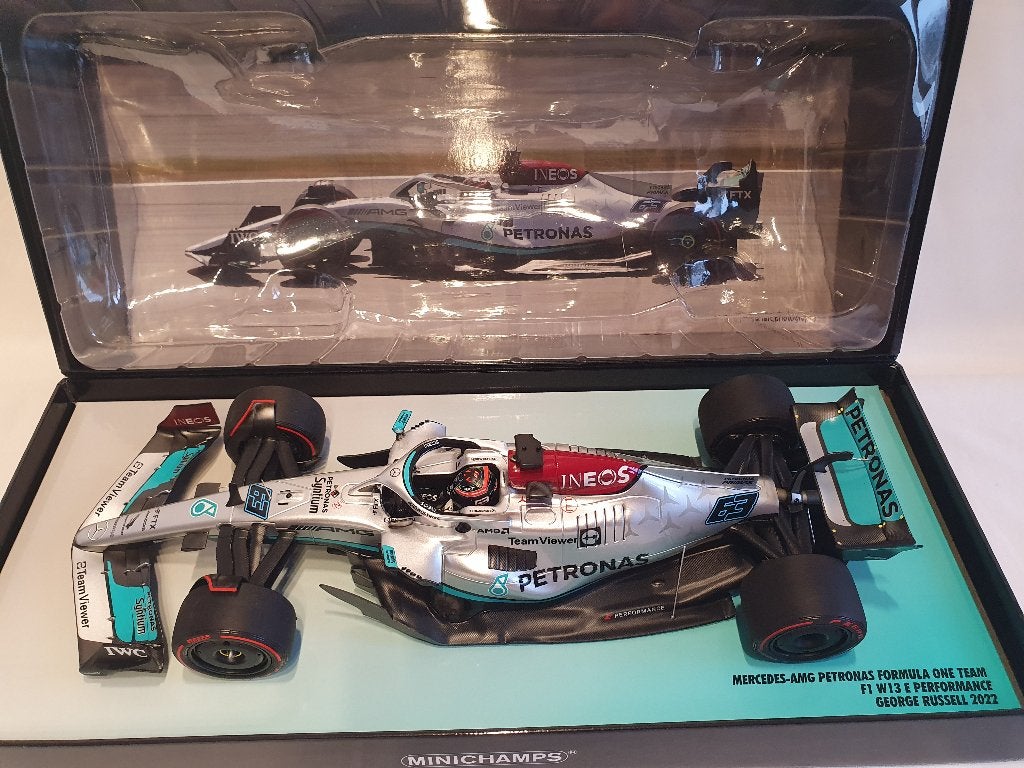 George Russell Mercedes-AMG F1 Team W13 2022 1:18 Minichamps, Ophalen of Verzenden, Nieuw, Auto, MiniChamps