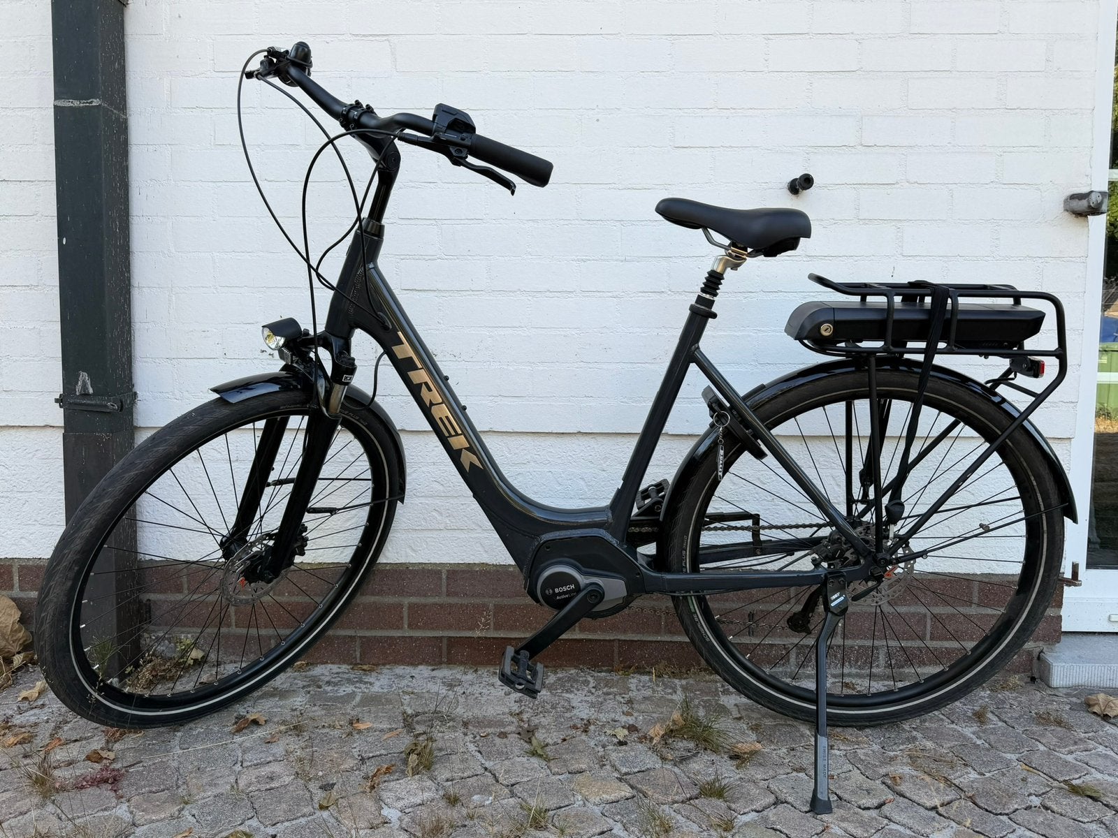 Trek Verve1+ Low Step E-bike - large - 1628km, Fietsen en Brommers, Ophalen, Zo goed als nieuw