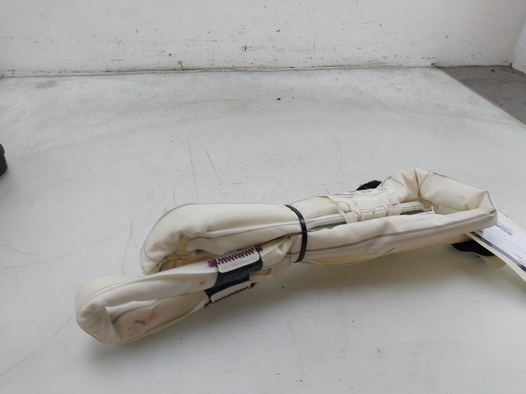 AIRBAG TOIT GAUCHE BMW 1 serie (F20) (01-2010/06-2019), Utilisé, BMW, Petuelring 130
80809  München, DE, Bayerische Motoren Werke AG