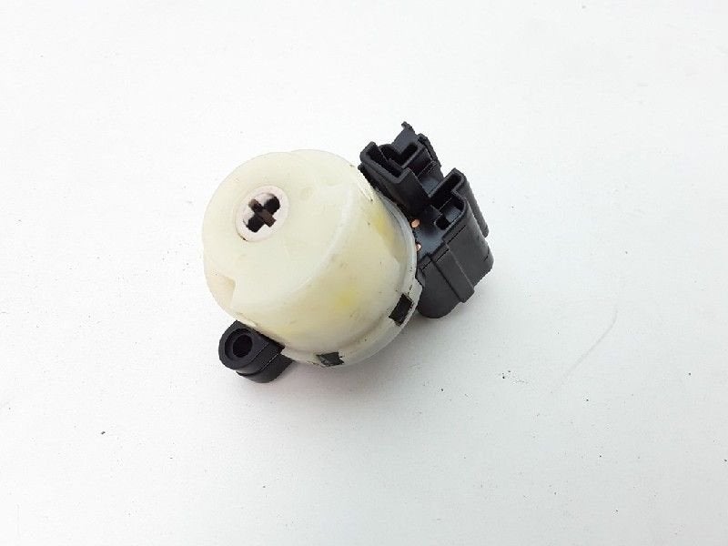 COMMUTATEUR START/STOP Mitsubishi ASX (01-2010/03-2023), Utilisé, Mitsubishi