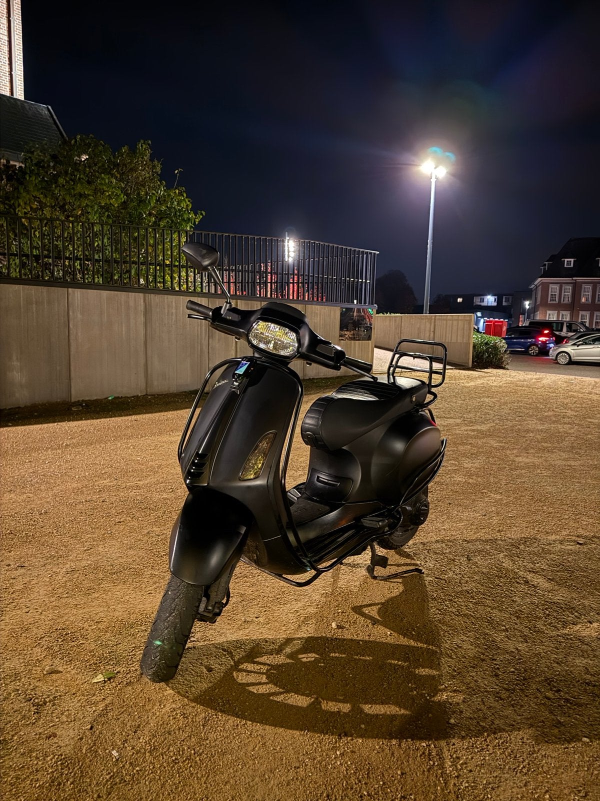 Vespa sprint 50cc, Fietsen en Brommers, Ophalen, Zo goed als nieuw
