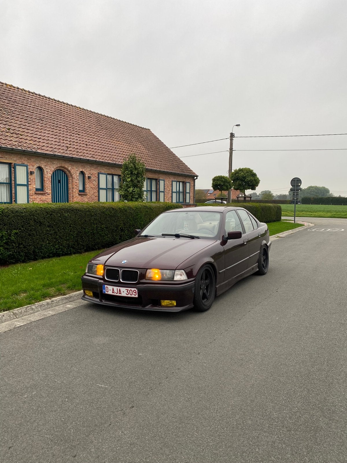 Bmw E36 318IS, Autos, Achat, Beige, Boîte manuelle, 5 portes