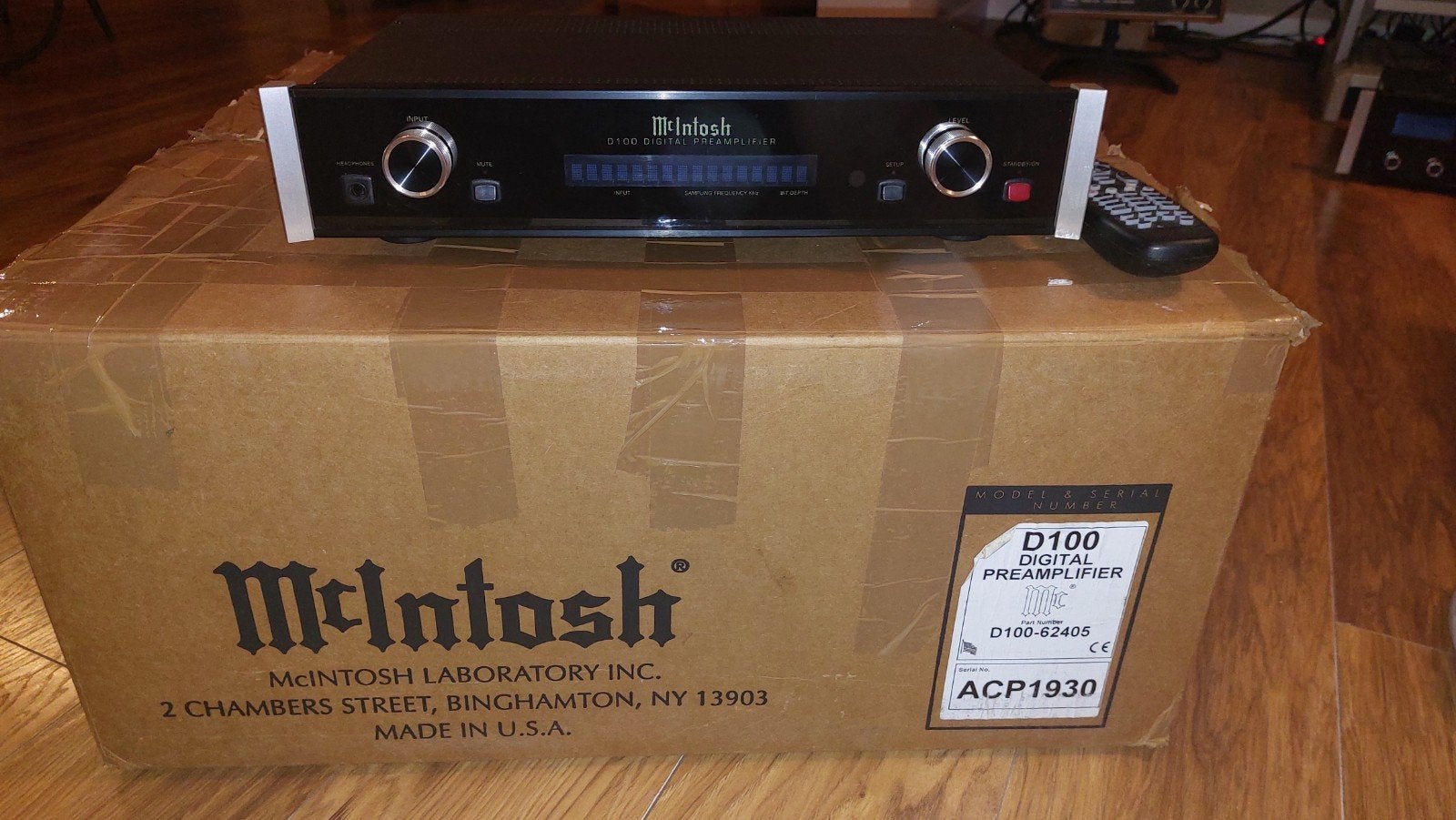 Mcintosh d100 dac + preampli ( état neuf )