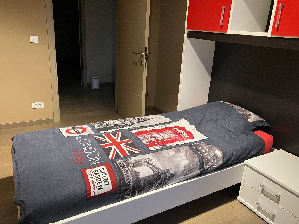 Ruime en hoogwaardig afgewerkte jeugdslaapkamer, Enlèvement, Comme neuf, Garçon ou Fille