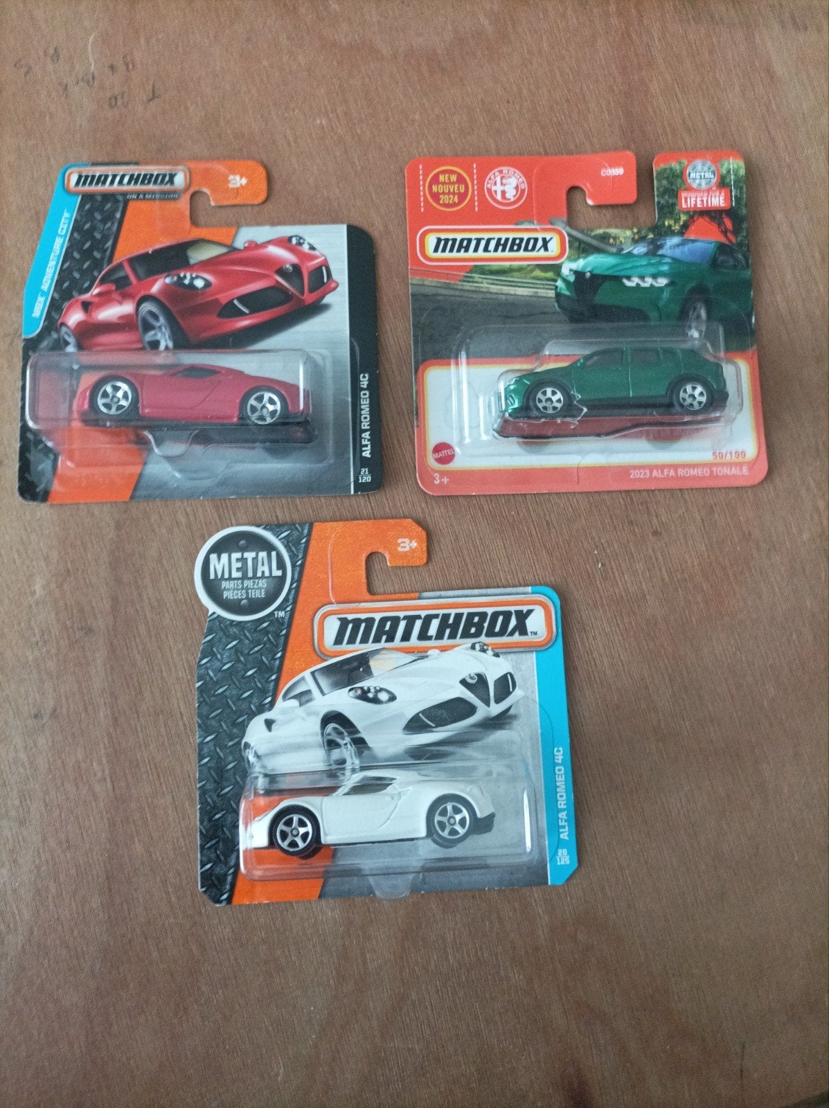 Boîte d'allumettes sous blister, Alfa Romeo, 3 modèles diffé, Enlèvement ou Envoi