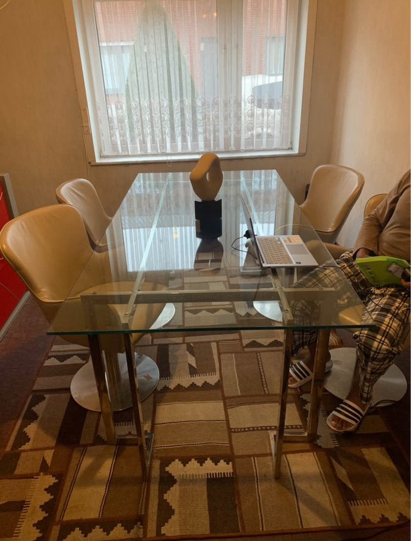 DESIGN GLAZEN EETTAFEL, Ophalen, Zo goed als nieuw