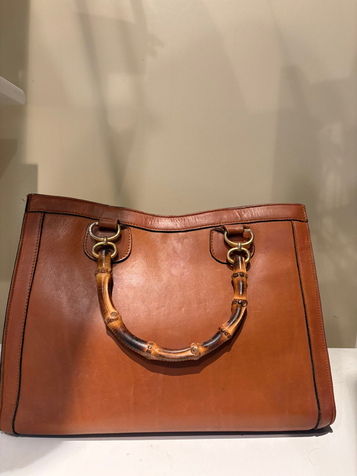 Vintage lederen tas met bamboe handvaten, Ophalen of Verzenden, Zo goed als nieuw, Handtas