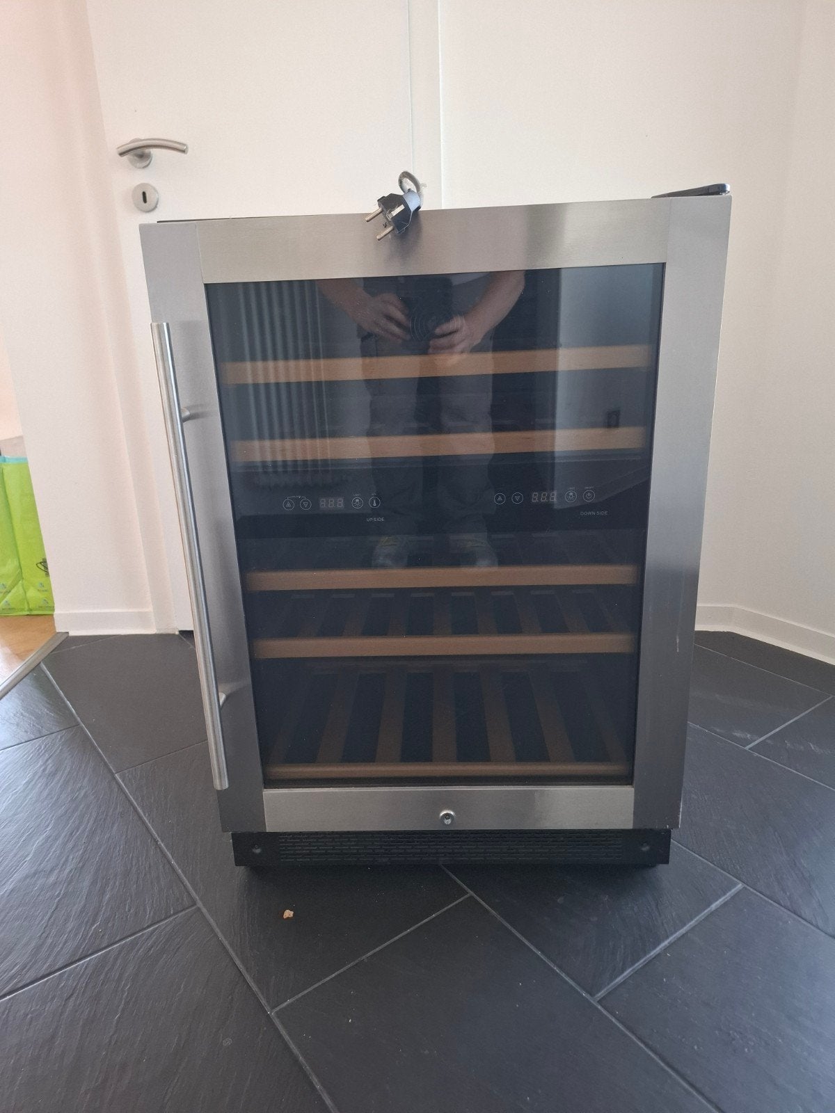Frigo à vin à vendre, Enlèvement