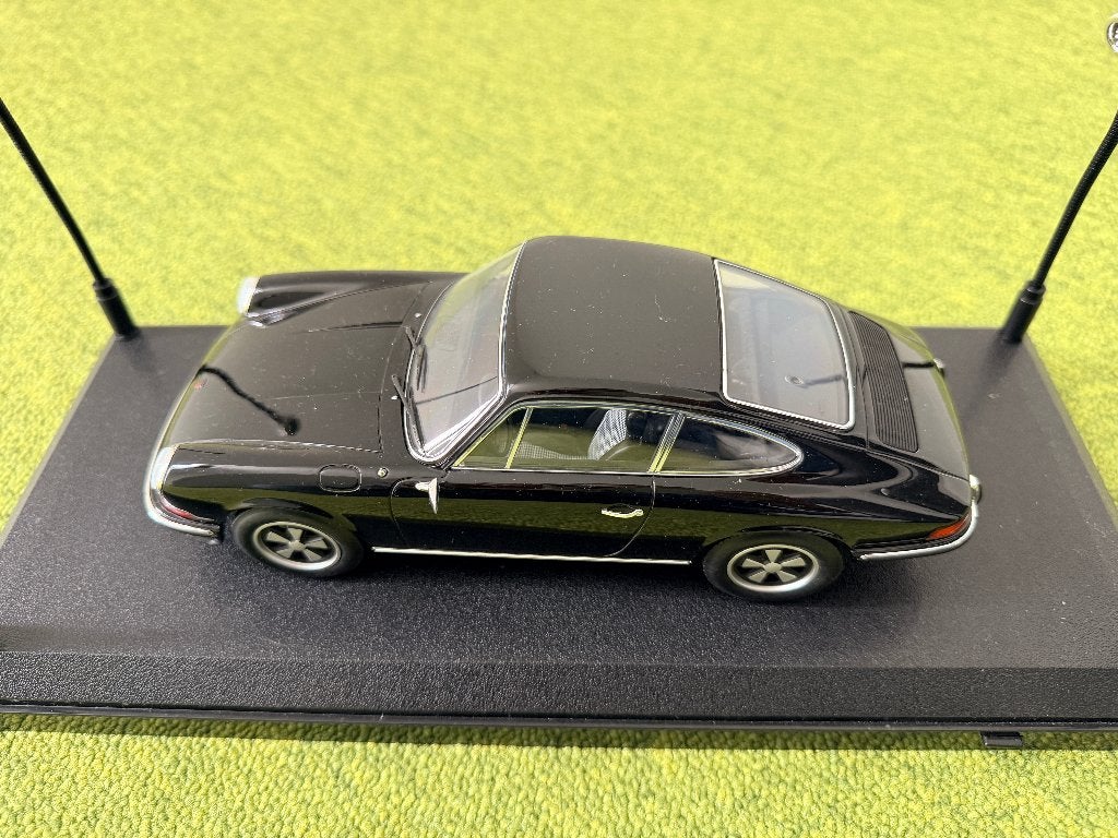 2 Miniatures porsche 1/18, Enlèvement ou Envoi, Neuf, Voiture, Autoart
