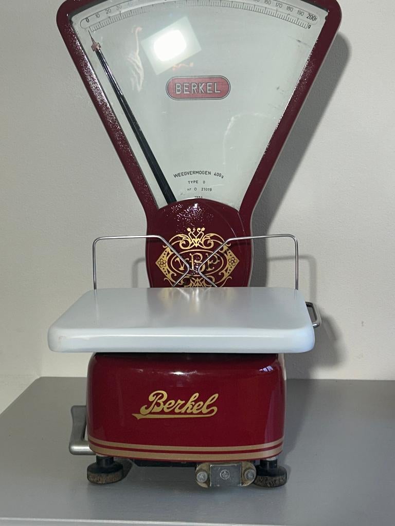 Berkel 834 snijmachine bordeaux rood evt met weegschaal ., Ophalen