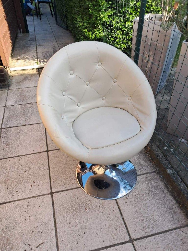 fauteuil pivotant capitonné beige base chromée, Ophalen, Gebruikt, Metaal