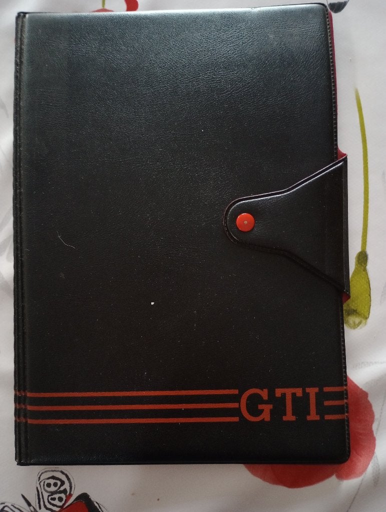 Porte documents VW Gti, Autos, Rouge, Achat, Essence, Golf