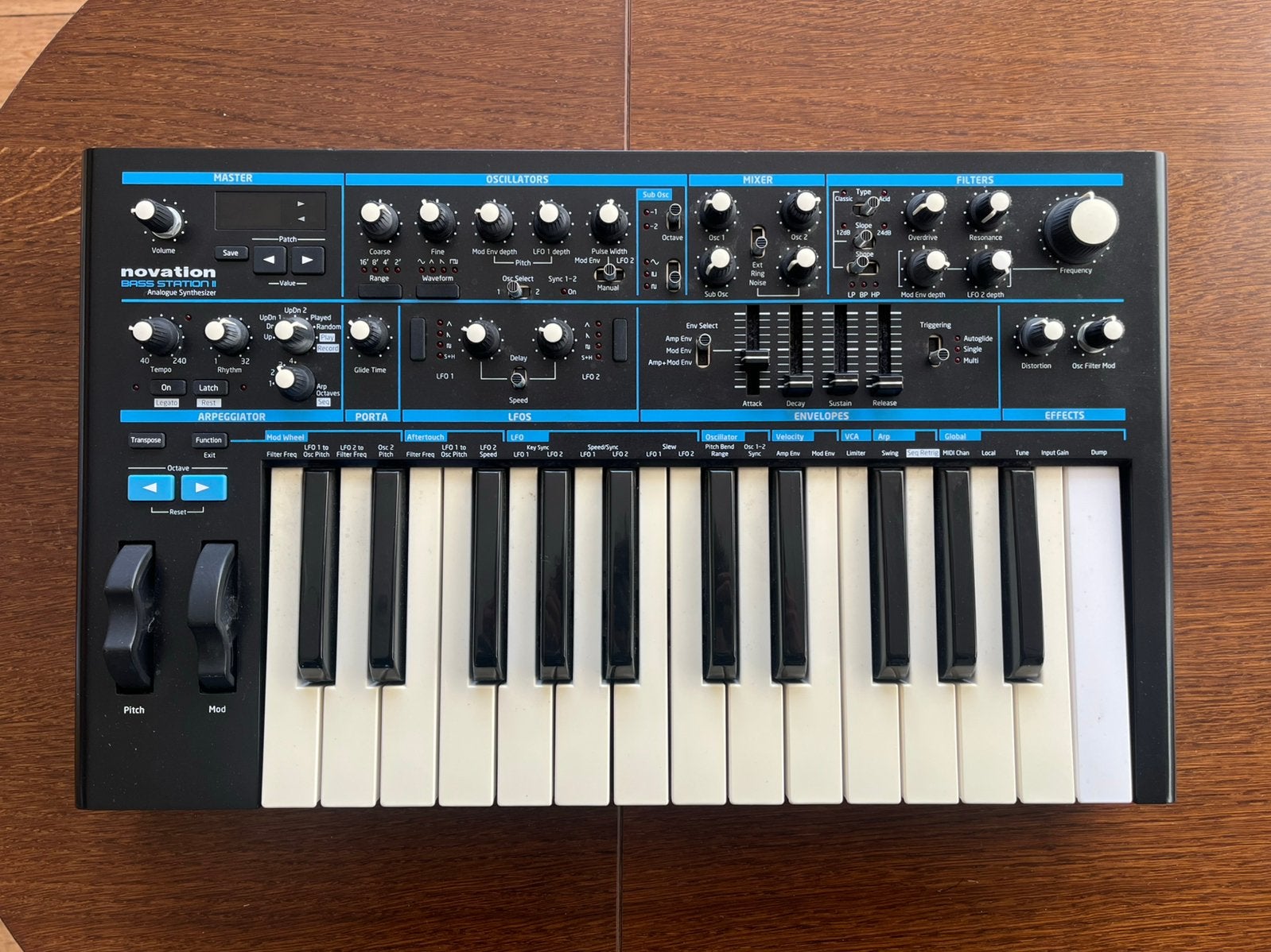 Novation Bass Station II, Muziek en Instrumenten, Ophalen, Gebruikt, Novation