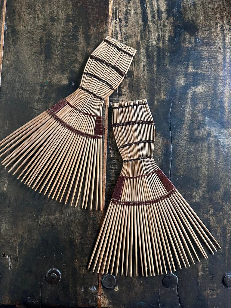 Peignes à cheveux Watutsi collection Rwanda | Anthropologist, Antiquités & Art, Envoi