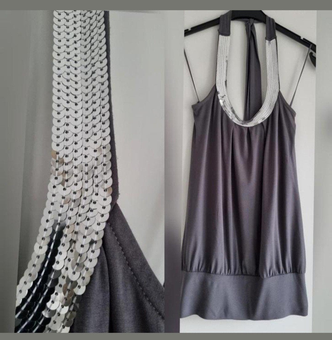 Topje met open rug M/ L grijs, Vêtements | Femmes, Habits de circonstance, Enlèvement ou Envoi, Comme neuf, Gris