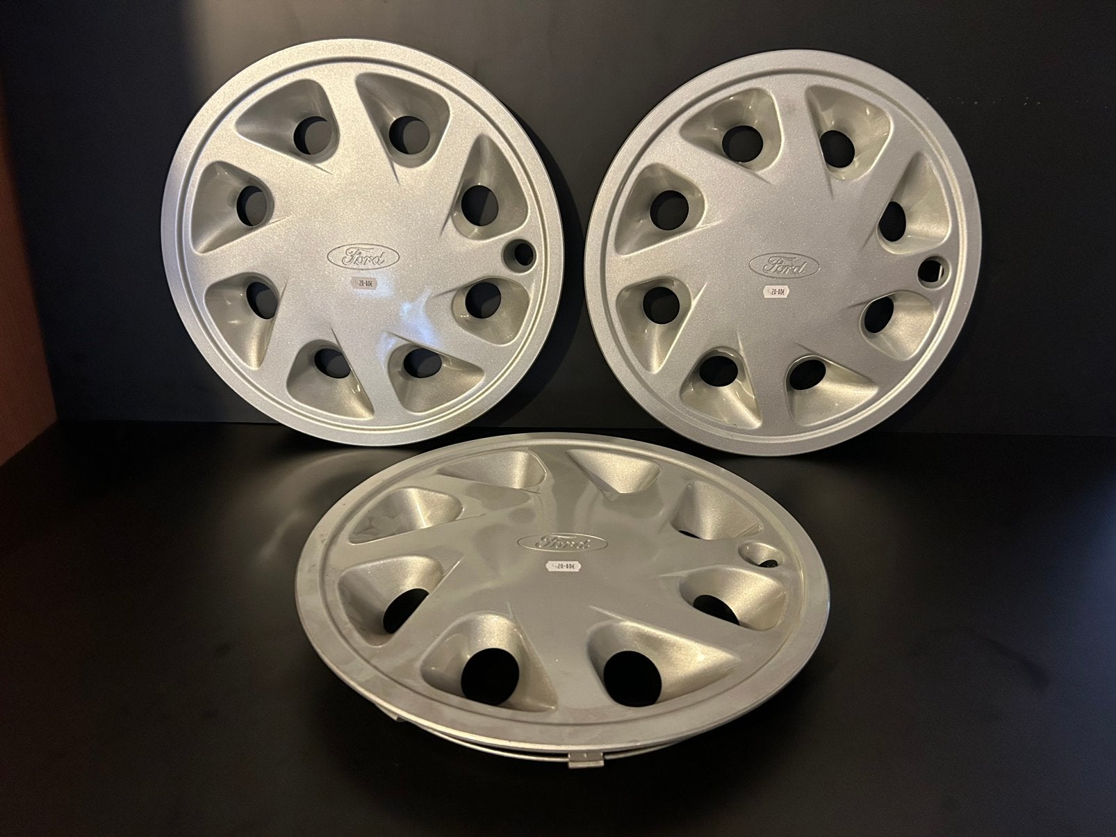 3 enjoliveurs  neuf et d’origine Ford escort 14", Autos : Divers, Enlèvement ou Envoi, Neuf