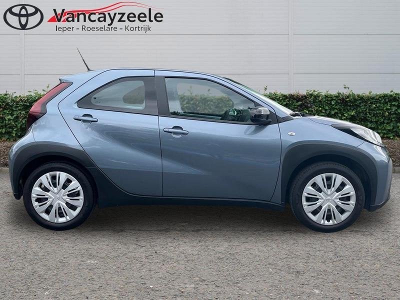 Toyota Aygo play+cam+dab+carplay+androidauto, Autos, Toyota, Argent ou Gris, Achat, Euro 6, Noir