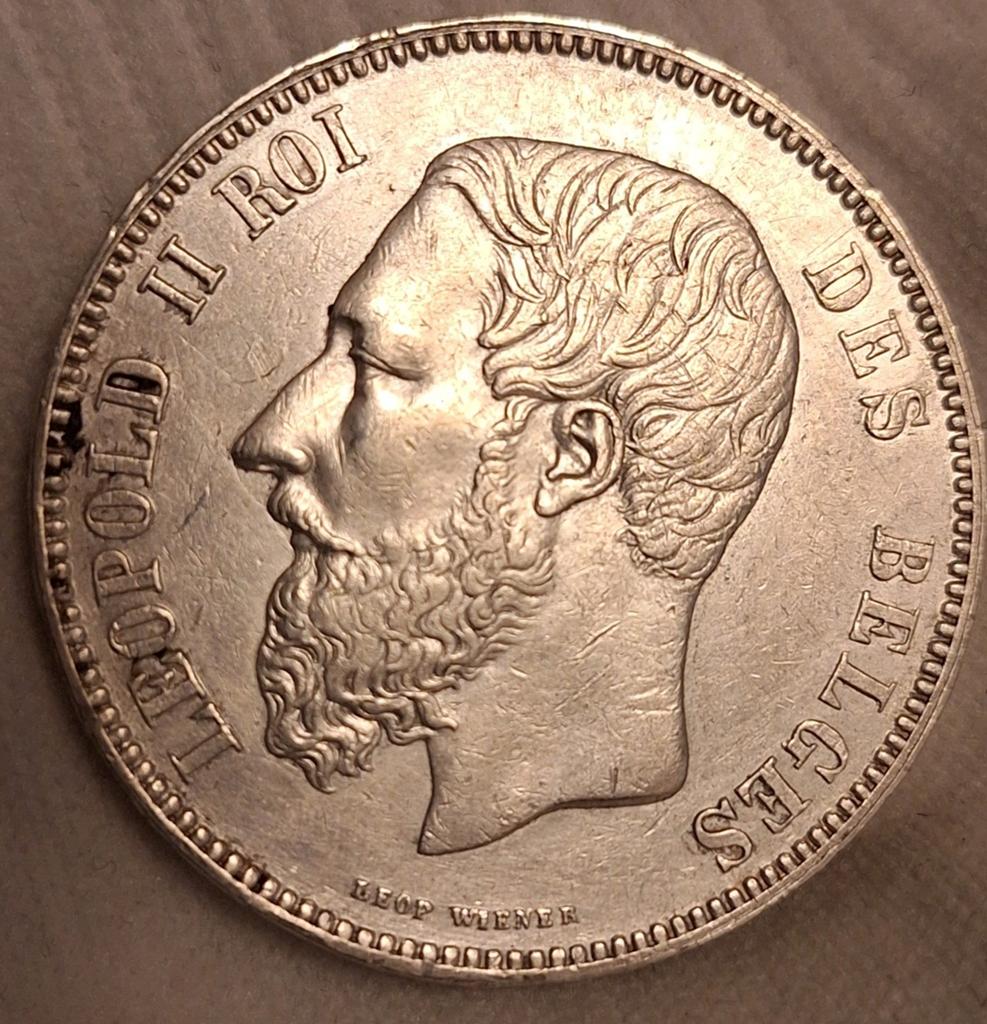 Topstuk: Zilveren 5 Frank 1867 Leopold II - Variant 'Dot clo, Postzegels en Munten, Ophalen of Verzenden, Zilver, Zilver