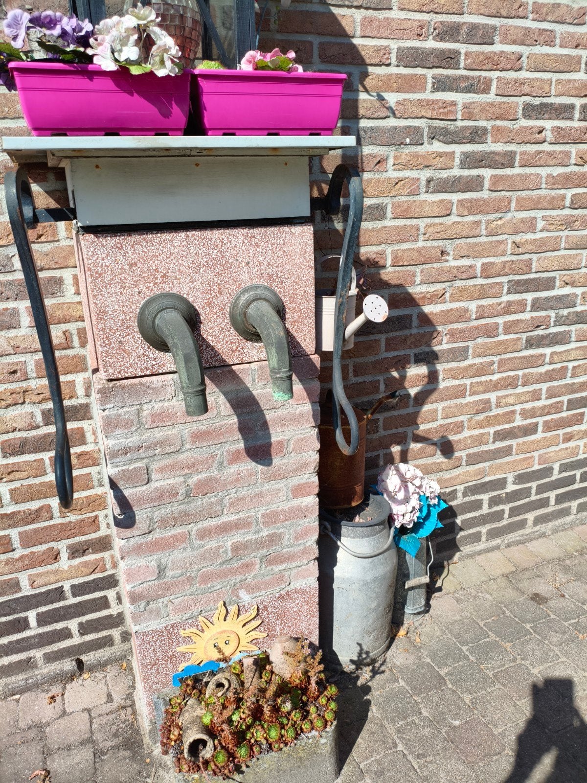 antieke pomp., Ophalen