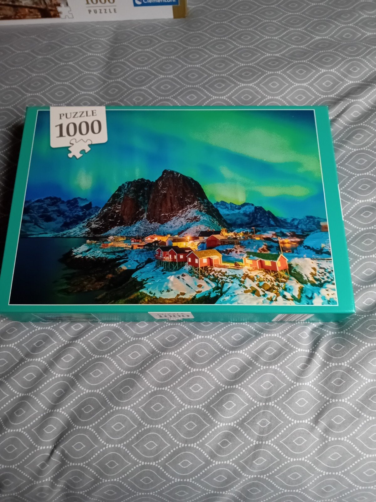 puzzels van 1000 stuks en 2 van 500 stuks, Ophalen, Zo goed als nieuw