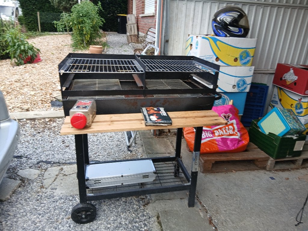 barbecue met toebehoren, Jardin & Terrasse, Enlèvement, Utilisé, Avec accessoires