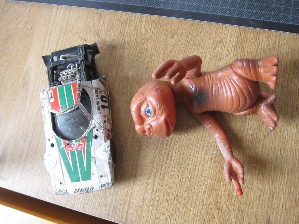 jouets vintage E.T. et voiture stratos burago, Enlèvement ou Envoi, Utilisé, Voiture, Burago