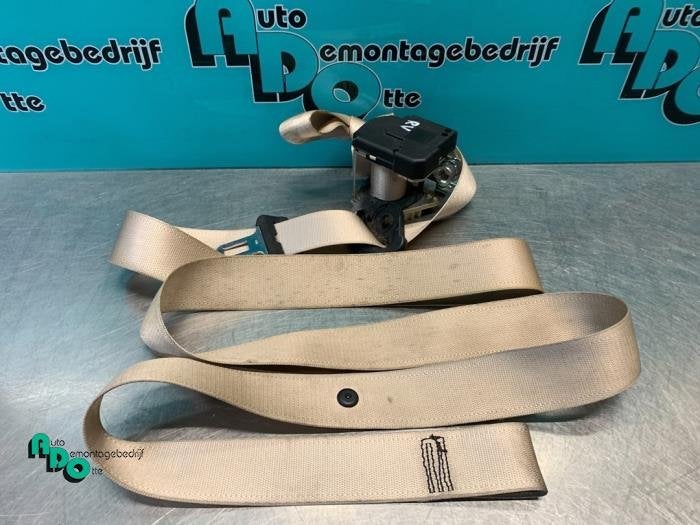 Veiligheidsgordel rechts-voor van een Opel Astra (Astra G 98, Auto-onderdelen, Gebruikt, -, -, Opel