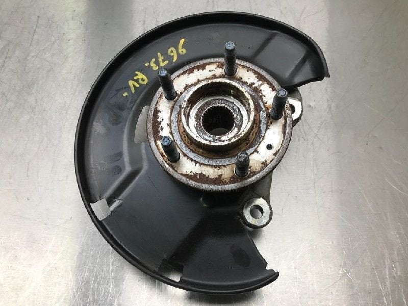 MOYEU DE ROUE AVANT Daewoo / Chevrolet Volt, Autos : Pièces & Accessoires, Freins & Transmission, Daewoo, Utilisé