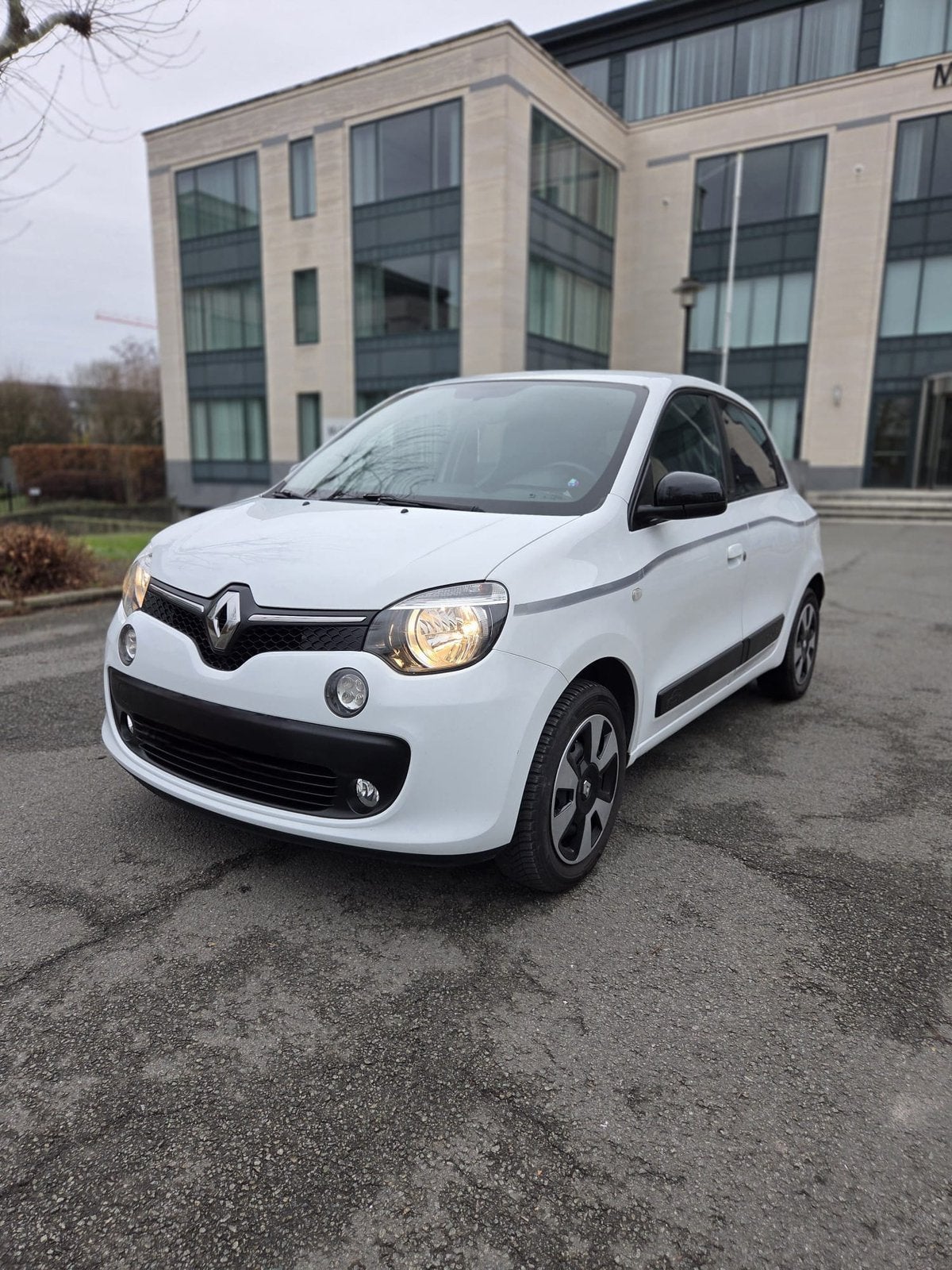 Renault Twingo 1.0 Benzine, Autos, Euro 6, Entreprise, Boîte manuelle, Entretenue par le concessionnaire